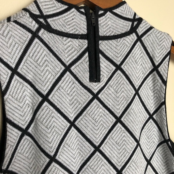 Romeo & Juliet Couture mock neck knit dress NWT - Picture 6 of 8